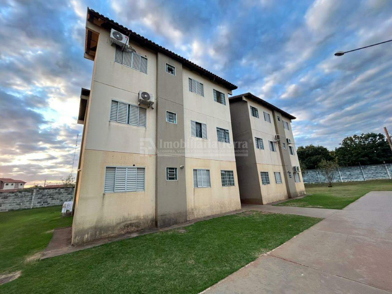 Apartamento com 2 quartos no Chácaras Trevo em Dourados/MS — foto 2