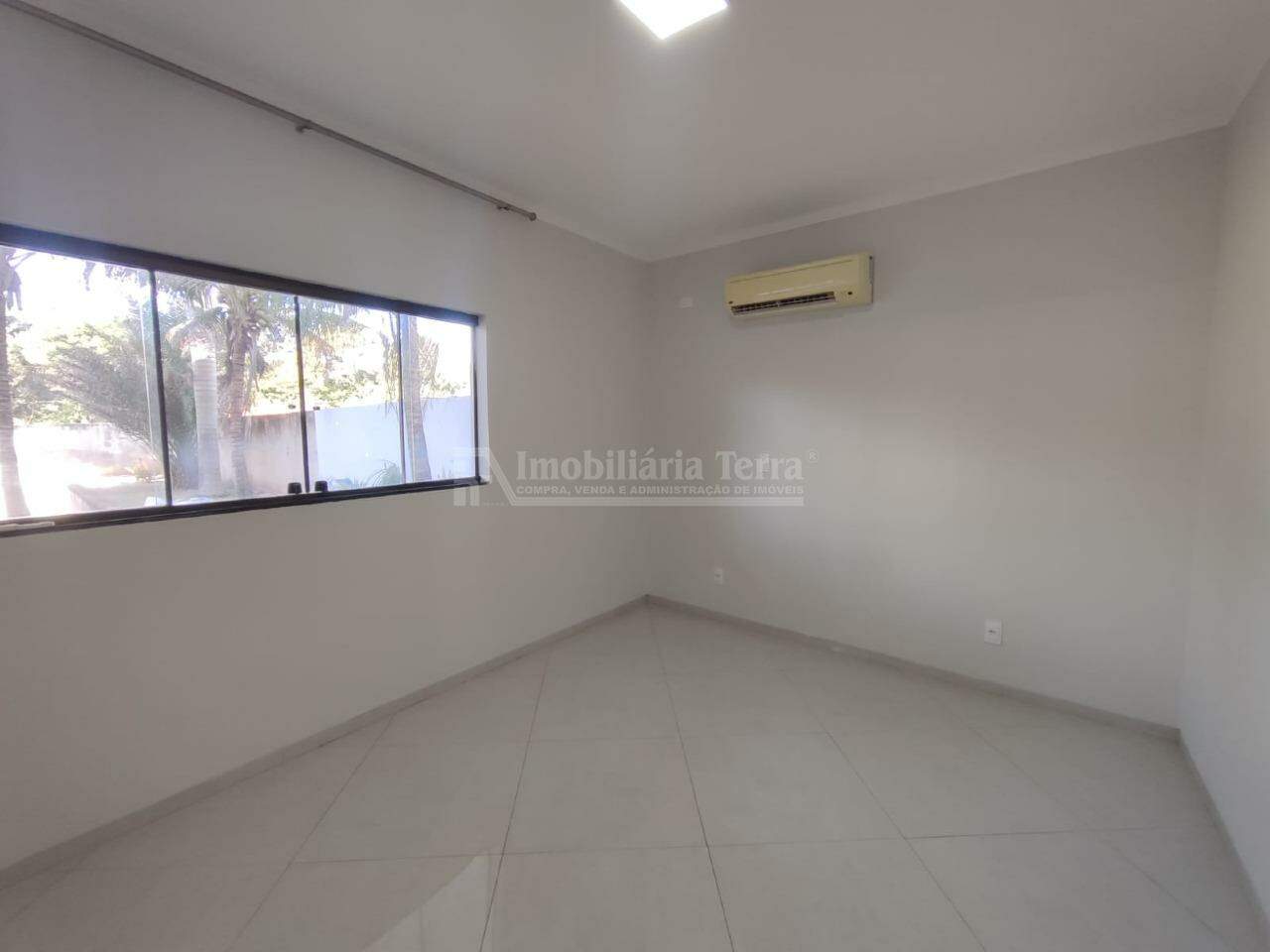 Casa com 4 quartos no Portal de Dourados em Dourados/MS — foto 12