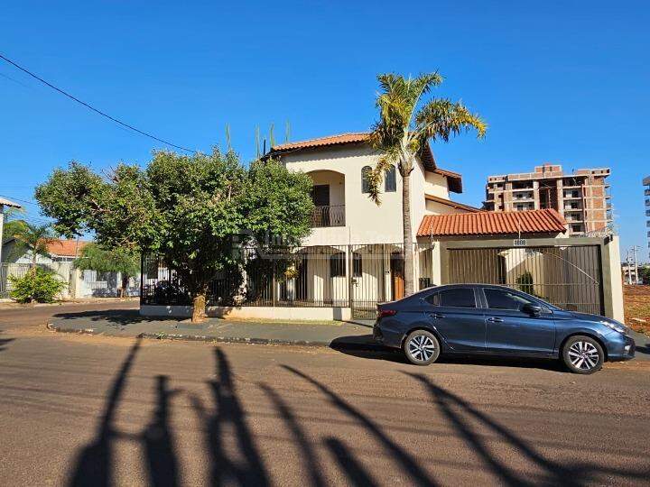 Casa com 4 quartos no Jardim Paulista em Dourados/MS — foto 1