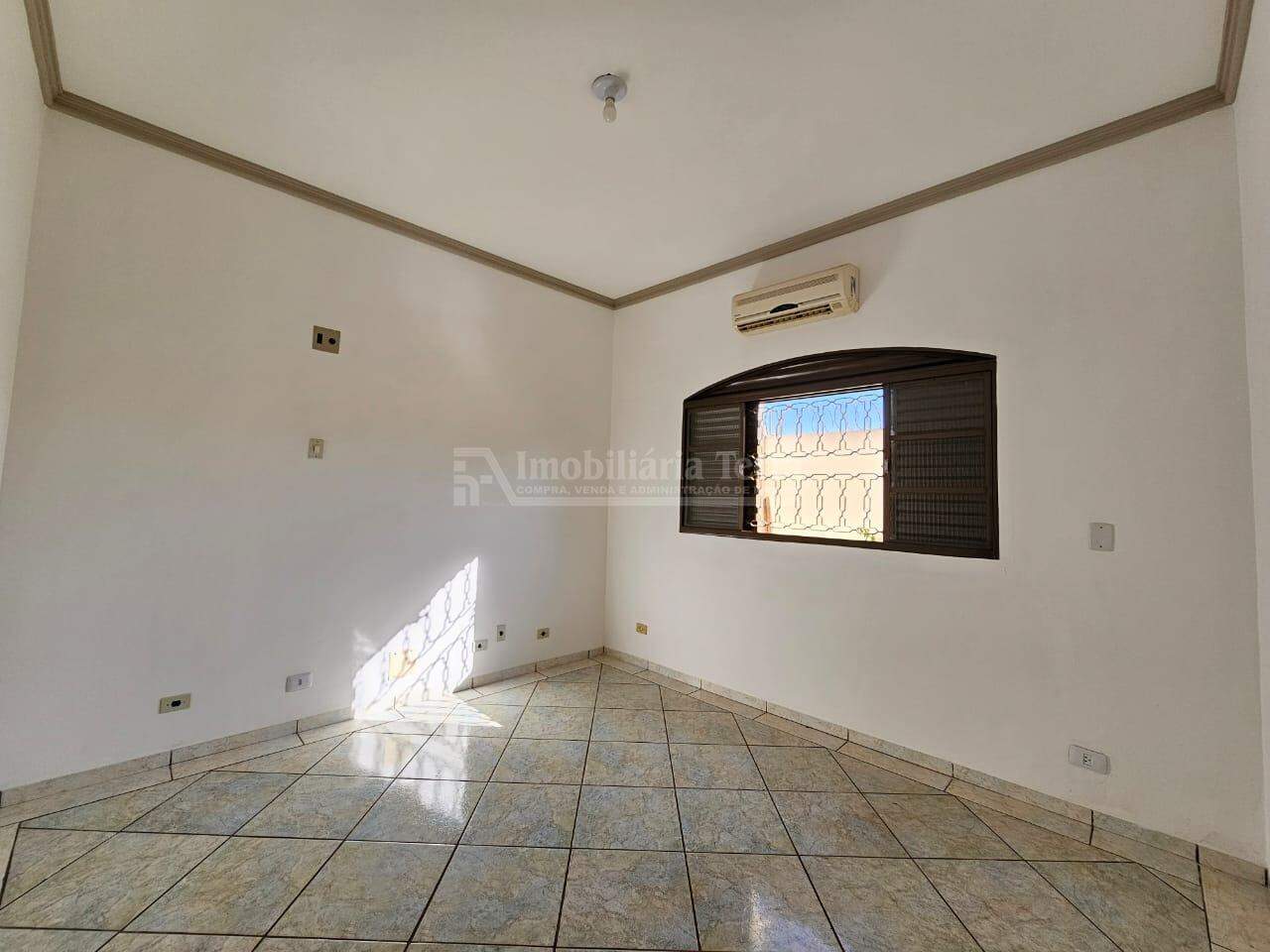 Casa com 4 quartos no Jardim Paulista em Dourados/MS — foto 8