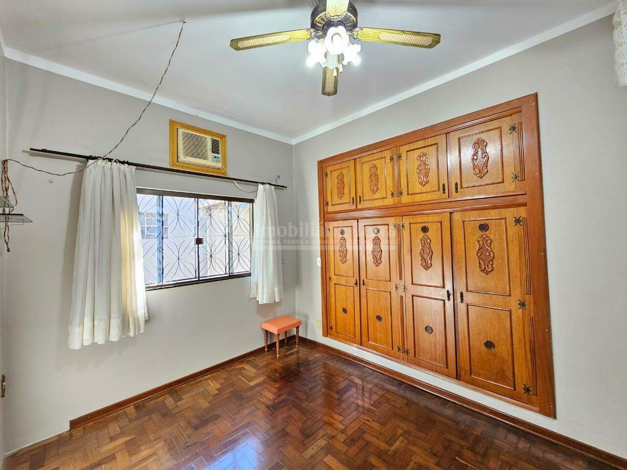 Casa com 5 quartos no Centro em Dourados/MS — foto 13