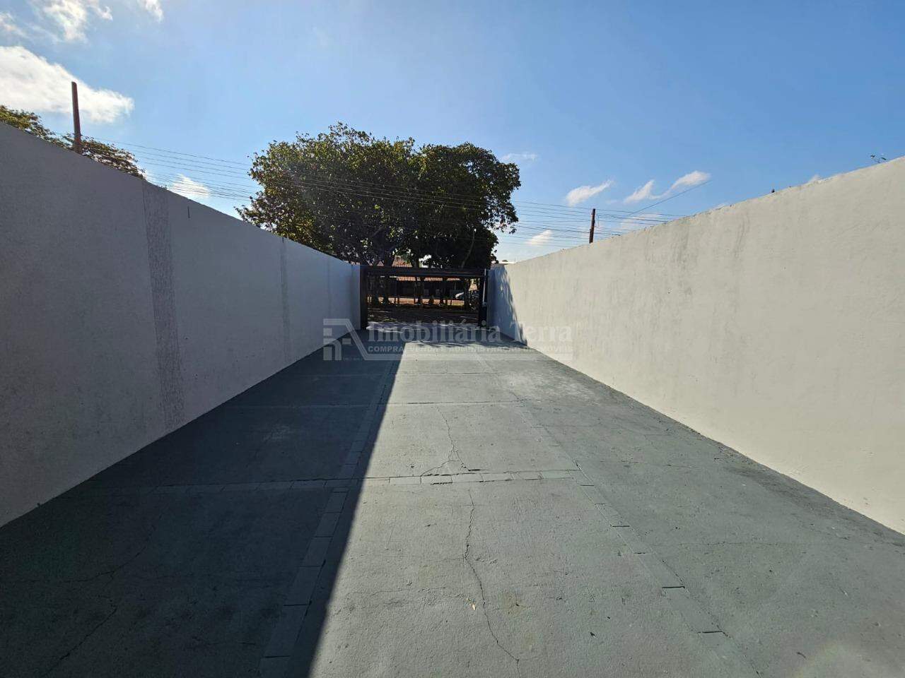 Casa com 3 quartos no Jardim Londrina em Dourados/MS — foto 2