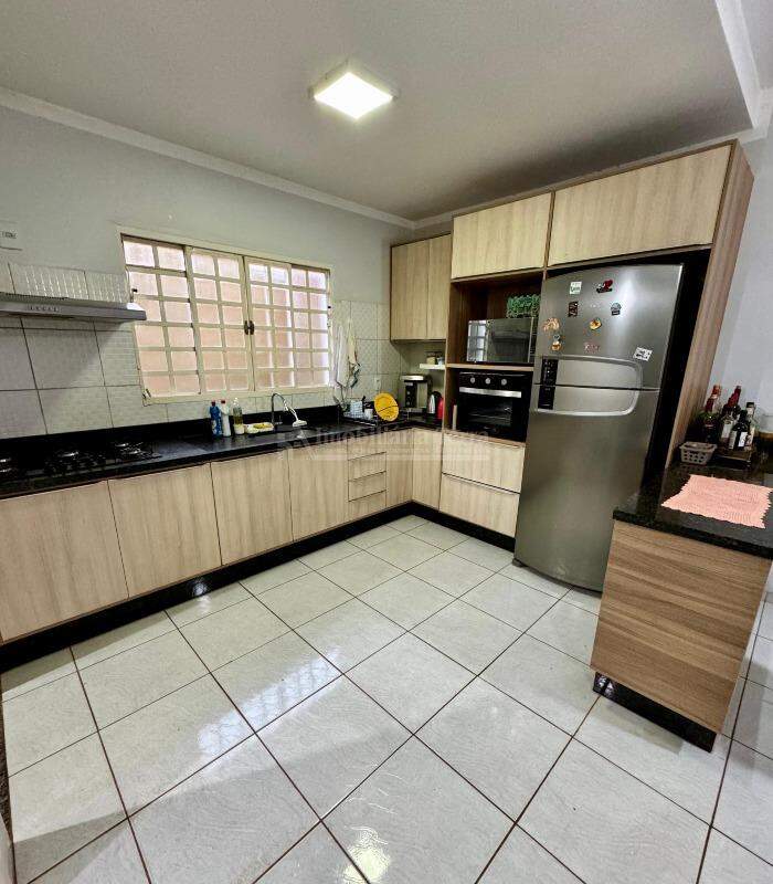 Casa com 2 quartos no Jardim Oliveira II em Dourados/MS — foto 5