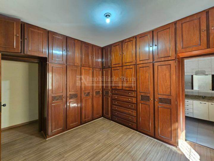 Casa com 4 quartos no Vila Progresso em Dourados/MS — foto 9