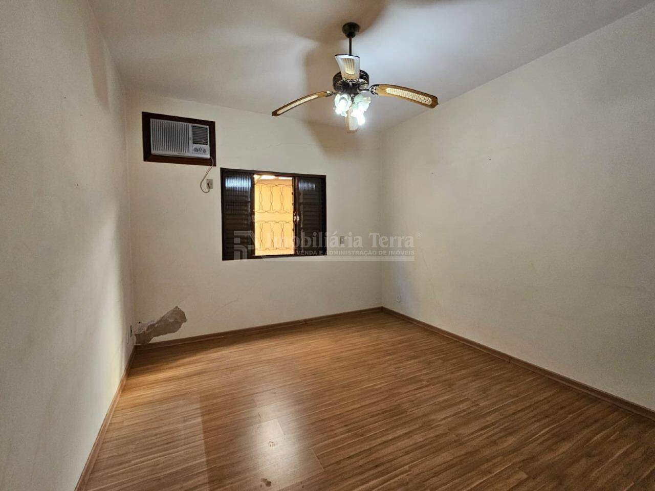 Casa com 4 quartos no Vila Progresso em Dourados/MS — foto 12