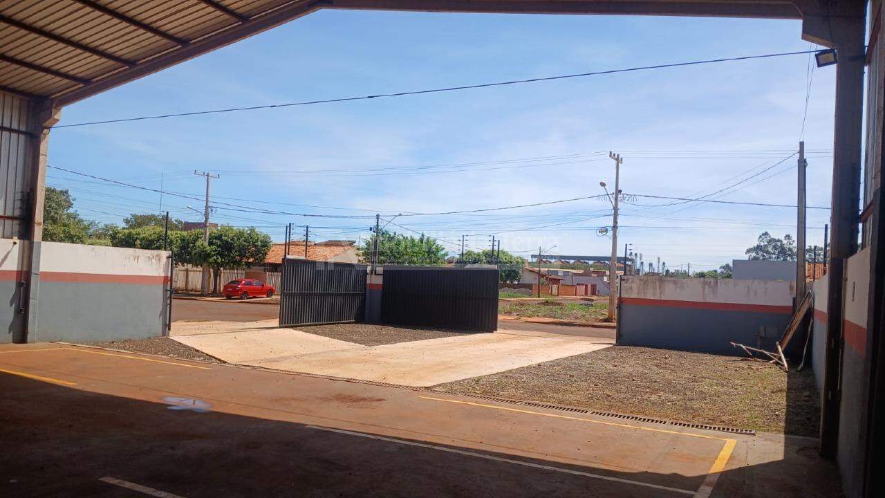Barracão no Parque dos Jequitibás em Dourados/MS — foto 3