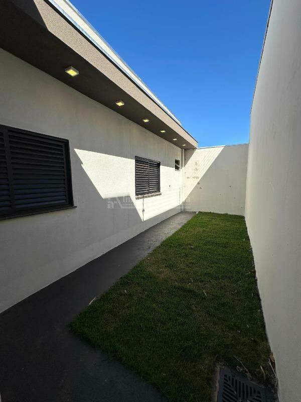 Casa com 2 quartos no Cidade Jardim I em Dourados/MS — foto 12