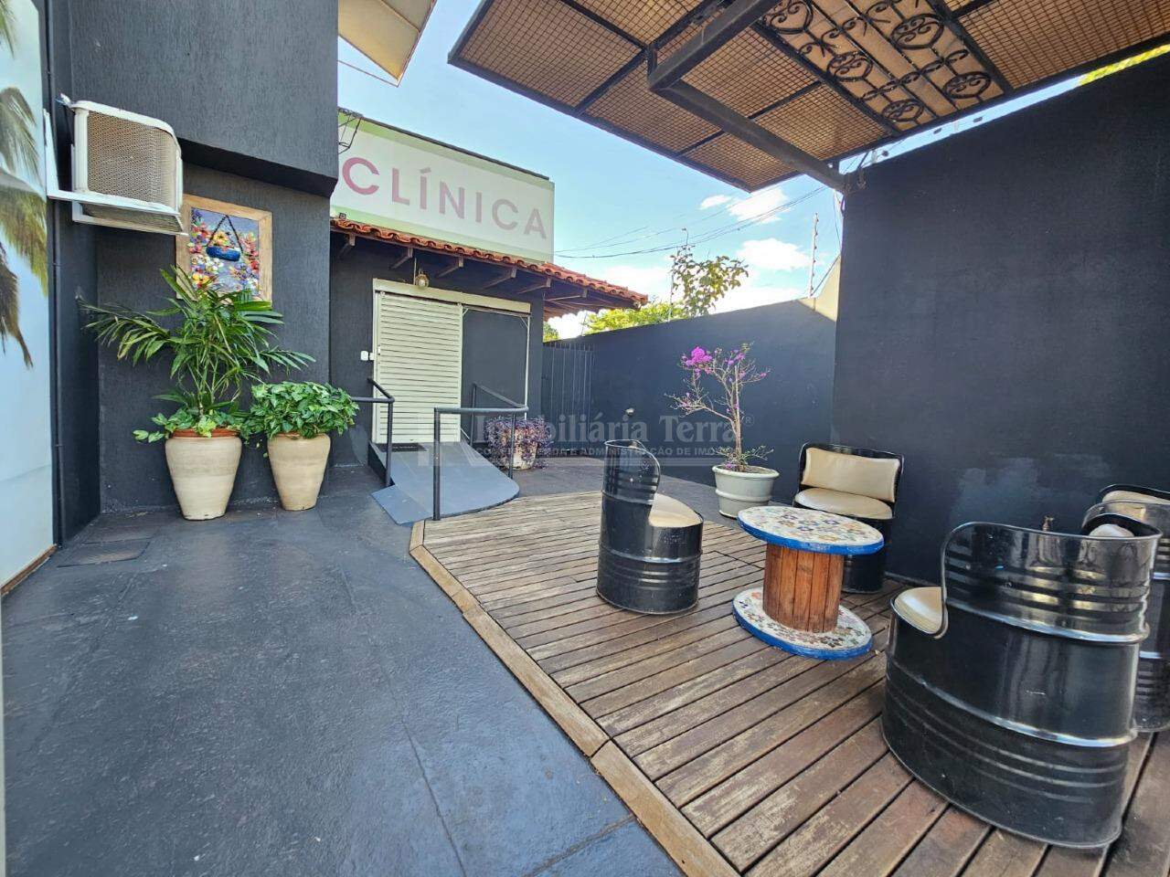 Prédio com 4 quartos no Jardim Central em Dourados/MS — foto 3