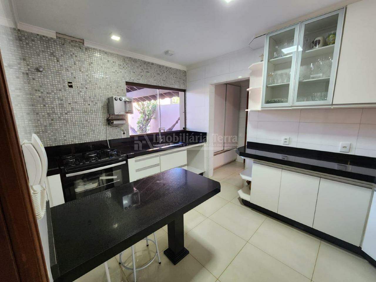 Casa com 3 quartos no Parque Alvorada em Dourados/MS — foto 3