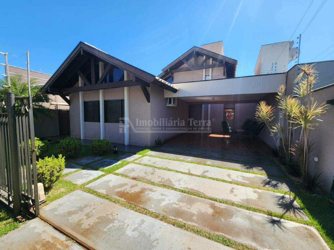 Casa com 3 quartos no Parque Alvorada em Dourados/MS — foto 2