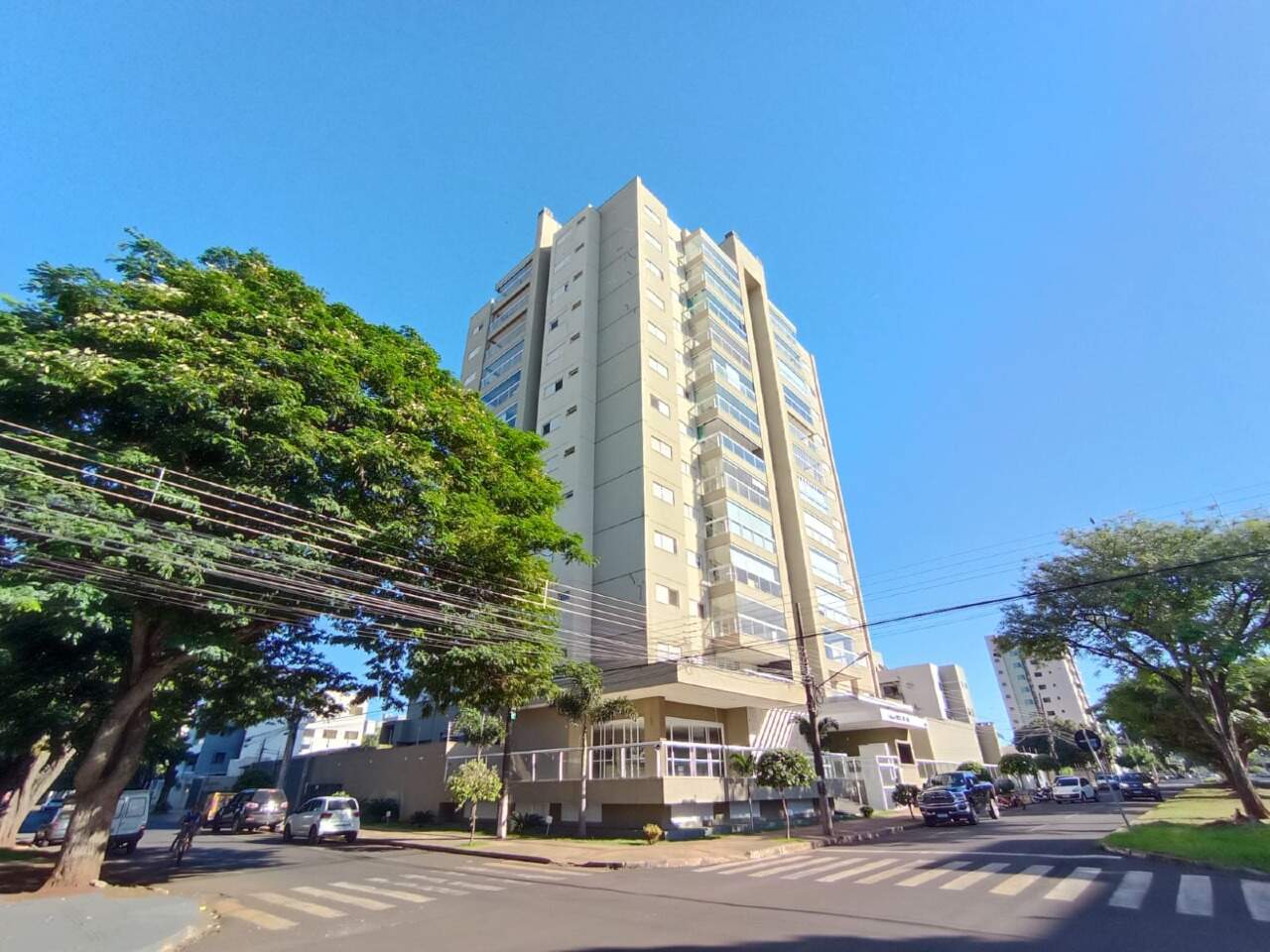 Apartamento com 3 quartos no Jardim América em Dourados/MS — foto 1