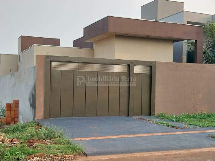 Casa com 3 quartos no Jardim Mônaco em Dourados/MS — foto 1