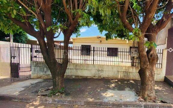 Casa com 4 quartos no Campo Dourado em Dourados/MS — foto 1