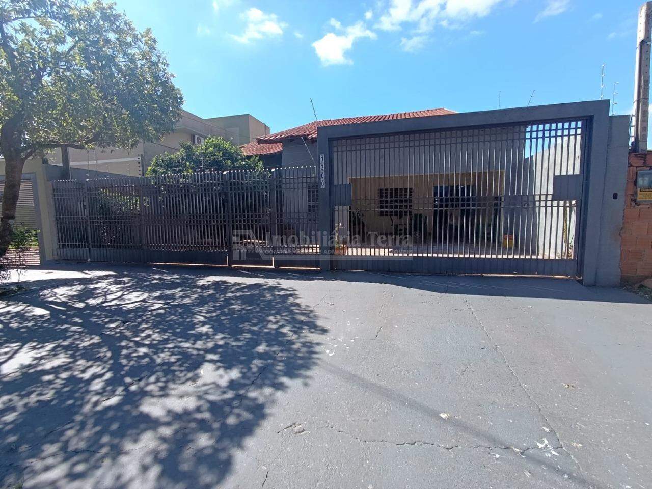Casa com 4 quartos no Jardim Murakami em Dourados/MS — foto 1