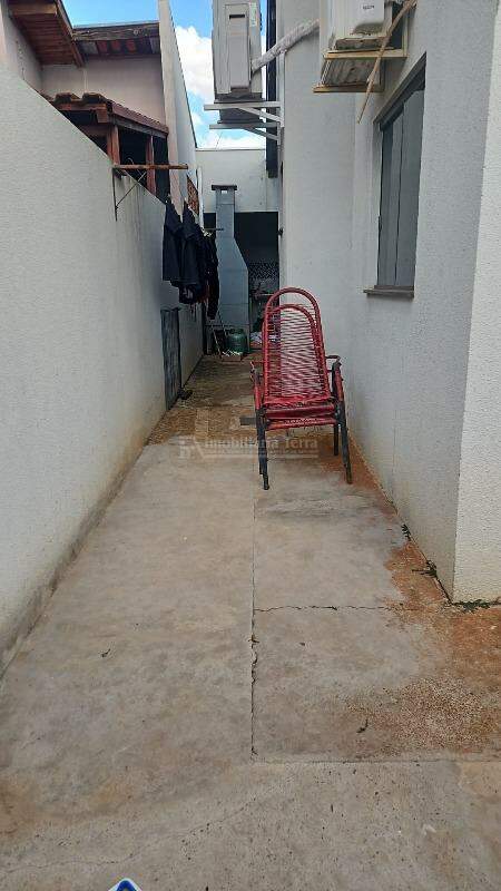 Casa com 2 quartos no Jardim Márcia em Dourados/MS — foto 12