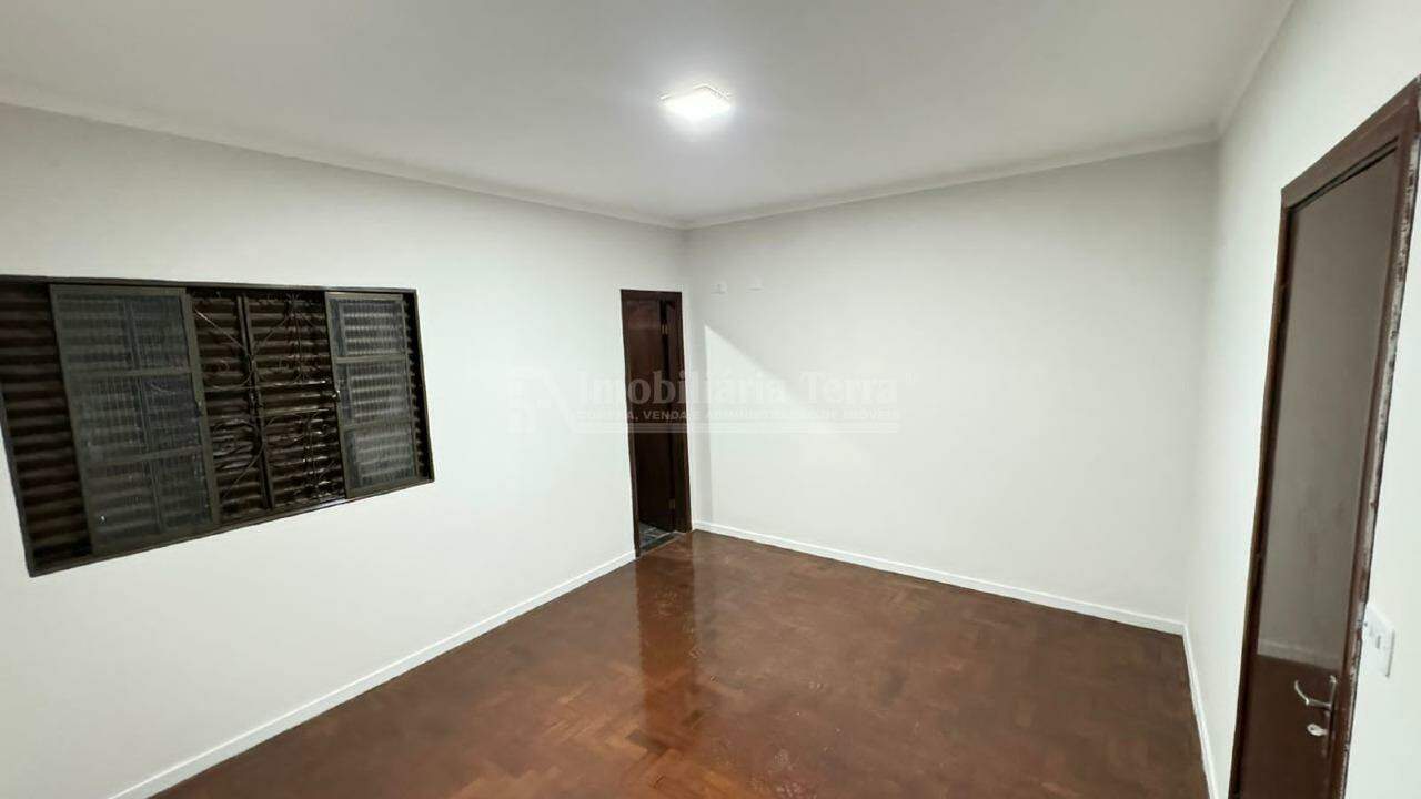 Casa com 3 quartos no Jardim São Pedro em Dourados/MS — foto 12