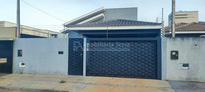 Casa com 2 quartos no Vival dos Ipês em Dourados/MS — foto 1