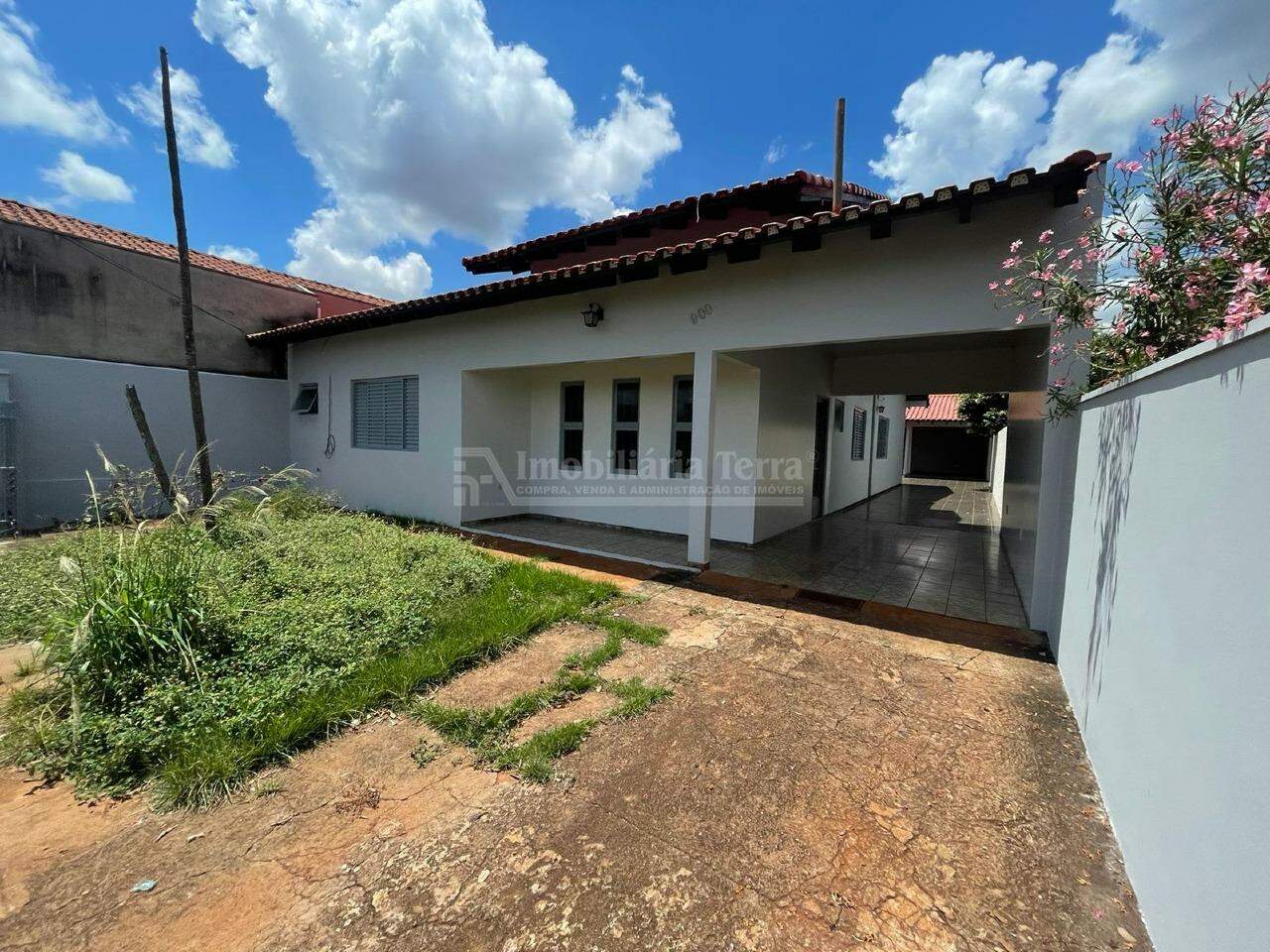 Casa com 4 quartos no Jardim Água Boa em Dourados/MS — foto 2