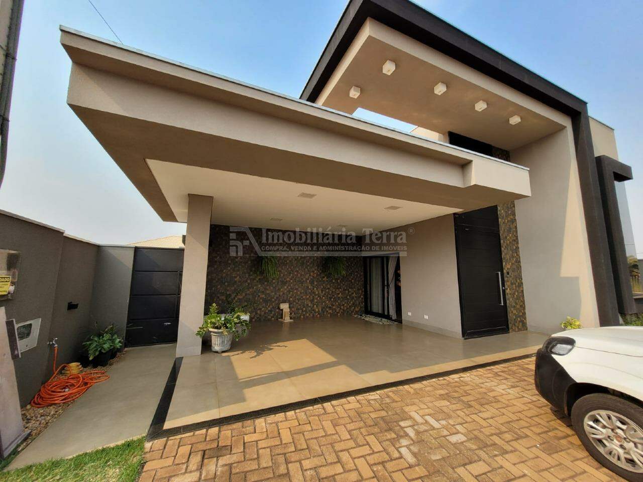 Casa com 3 quartos no Condomínio Golden Park Residence em Dourados/MS — foto 2