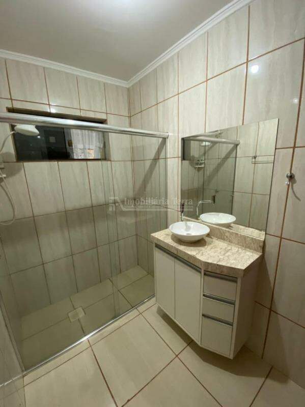 Casa com 3 quartos no Bnh I Plano em Dourados/MS — foto 10