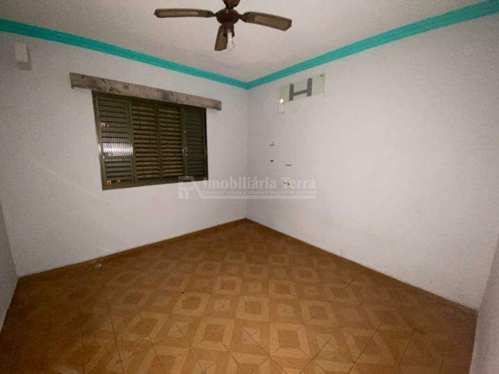 Casa com 4 quartos no Jardim Água Boa em Dourados/MS — foto 8